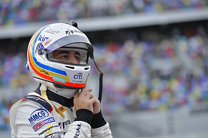 @nascarcasm: ellenállhatatlan prezentáció Alonsónak