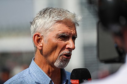 Damon Hill: Hamilton Mercedes'i terletiyor
