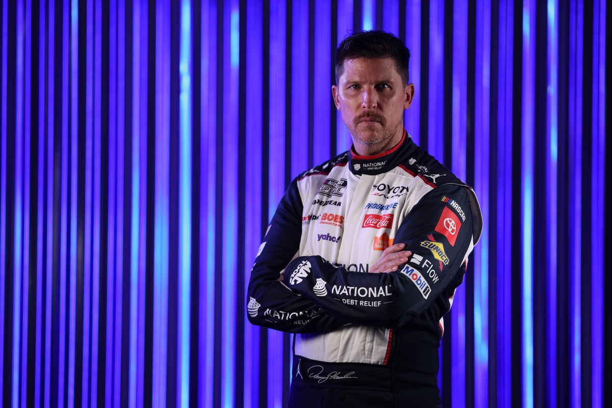 Denny Hamlin reinjured repaired shoulder amidst difficult winter