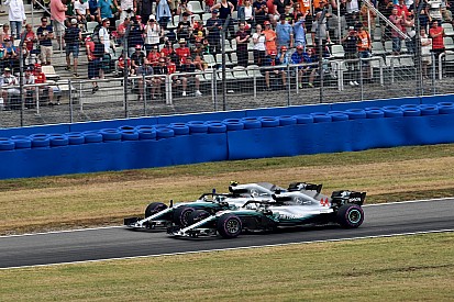 Mercedes aurait aussi gelé les positions avec Bottas en tête