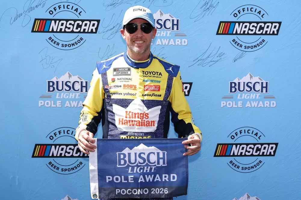 Denny Hamlin pole, No. 11 Joe Gibbs Racing Toyota