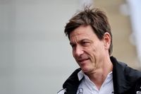 Wolff espera una explicación de la FIA por la sanción a Antonelli y elogia su actuación