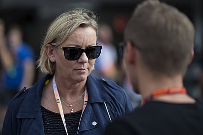 Így lett Sabine Kehm Schumacher bizalmasa