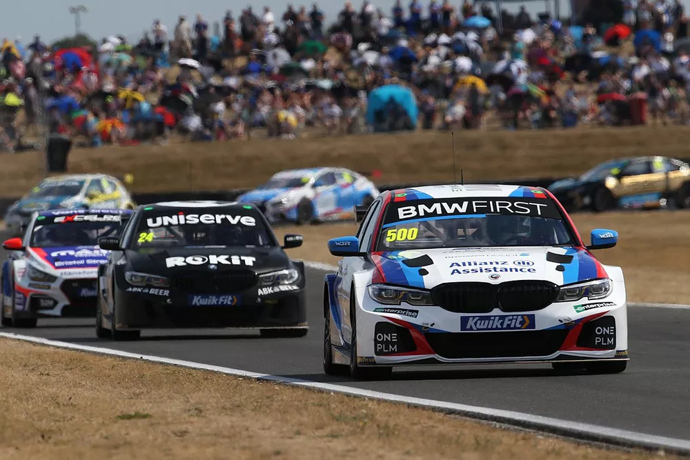 Colin Turkington, Team BMW BMW 330e M Sport 
