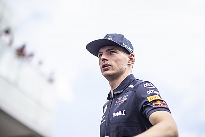 Verstappen: Kamu hizmeti cezası benim için "yapıcı" oldu