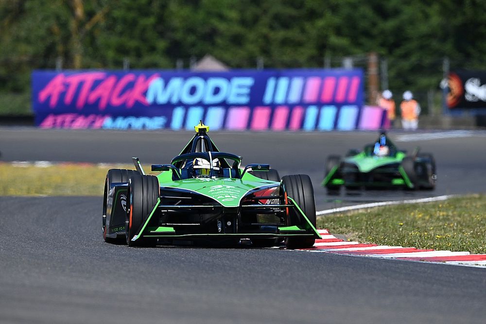 Nick Cassidy, Envision Racing, Jaguar I-TYPE 6, Sebastien Buemi, Envision Racing, Jaguar I-TYPE 6