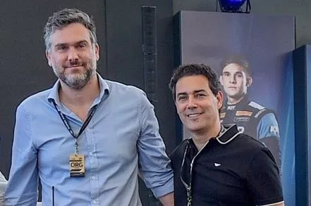 Julianelli (esq.) e Oliveira: quatro anos de sucesso nas pistas

