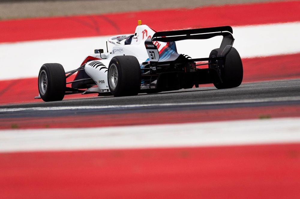 Kacper Sztuka, Campos Racing