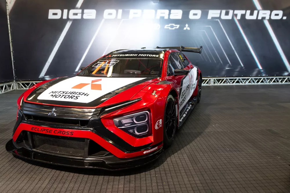 Mitsubishi Eclipse Cross Stock Car