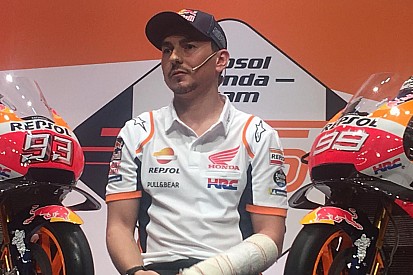 Lorenzo explains "very stupid crash" that caused injury