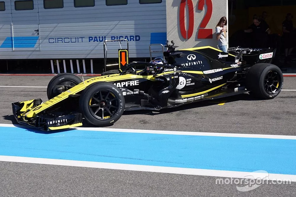 Sergey Sirotkin, Renault F1 Team, avec des pneus 18 pouces