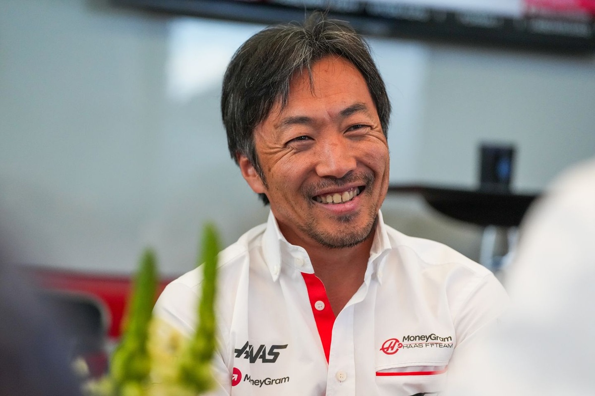 F1 非売品 ハース ポストカード 小松礼雄 Yahoo!オークション - 2024 ハースF1 チーム代表 小松礼雄 直筆