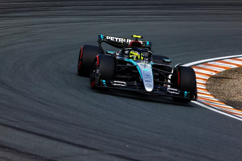 Lewis Hamilton, Mercedes F1 W15 