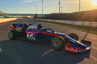La Toro Rosso STR14 a fait son premier roulage