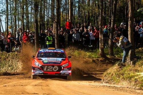 Hyundai mejora su coche de Rally2 ante la inminente decisi&oacute;n sobre el WRC 2027