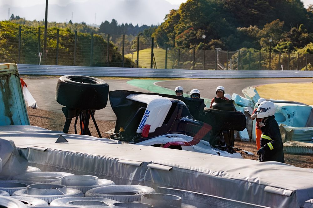 動画】スーパーフォーミュラ第8戦鈴鹿で起きた、大津と笹原の大クラッシュ