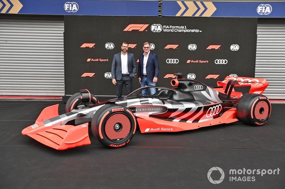 Oliver Hoffmann, Head of Technical Development at Audi Sport GmbH, with Markus Duesmann, Chairman of the Board of Management of Audi AG, with the new Audi Sport concept car