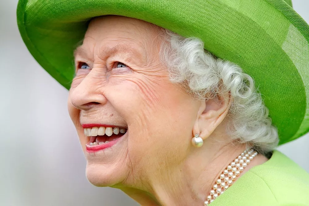 Reina Isabel II