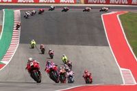 Los pilotos de MotoGP cuentan con Liberty para atraer m&aacute;s p&uacute;blico