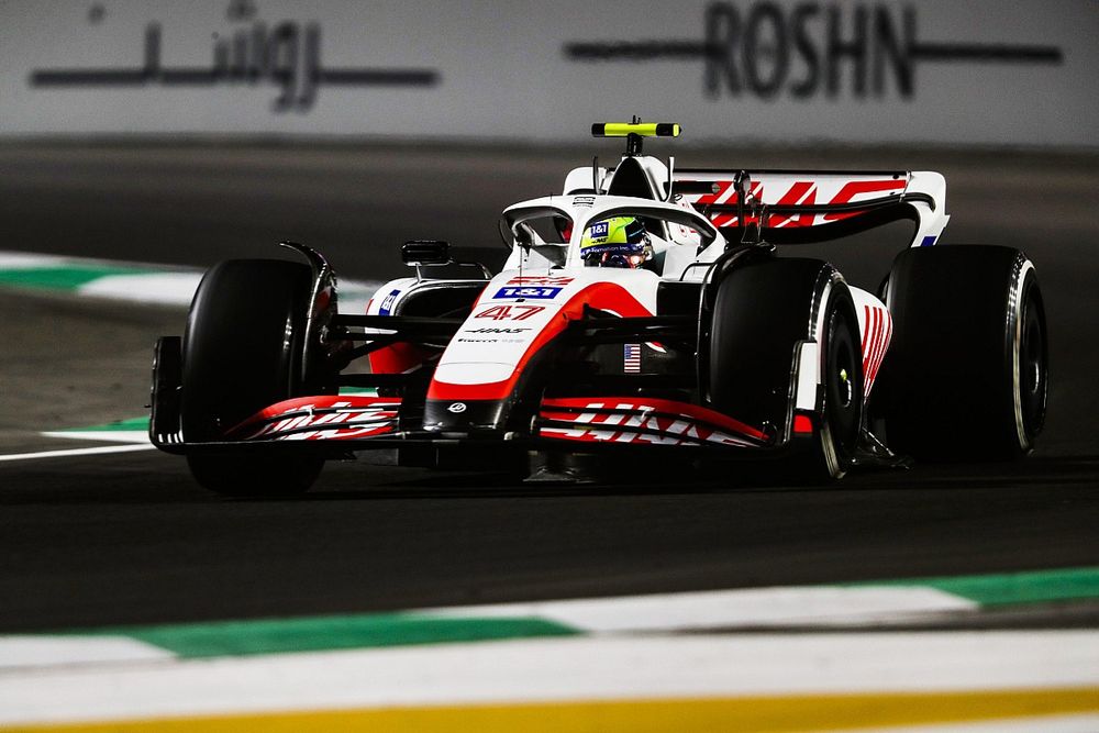 Mick Schumacher, Haas VF-22