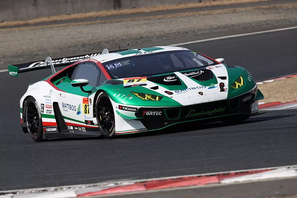 #87 Bamboo Airways ランボルギーニ GT3