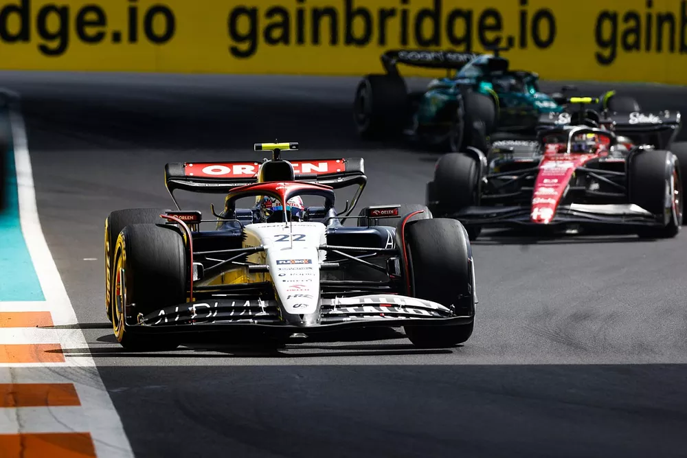 Yuki Tsunoda, AlphaTauri AT04, Zhou Guanyu, Alfa Romeo C43, Lance Stroll, Aston Martin AMR23