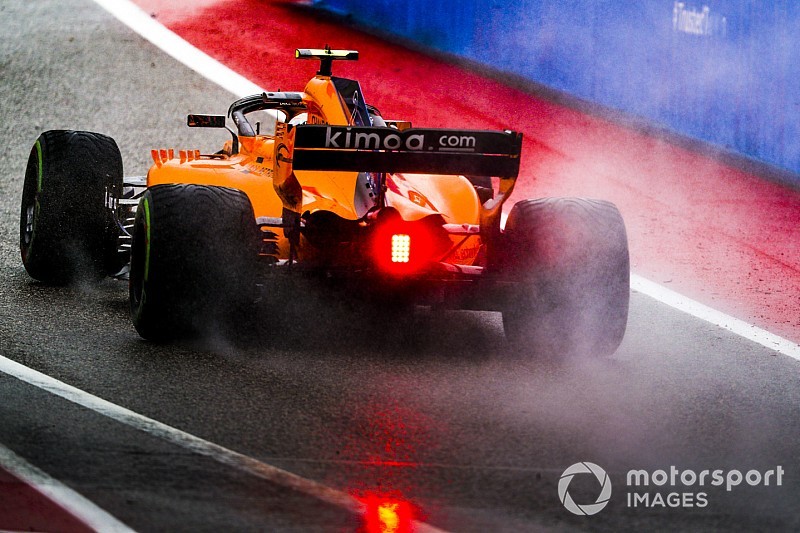 Baba Sainz: McLaren, 2018'de dibe vurdu