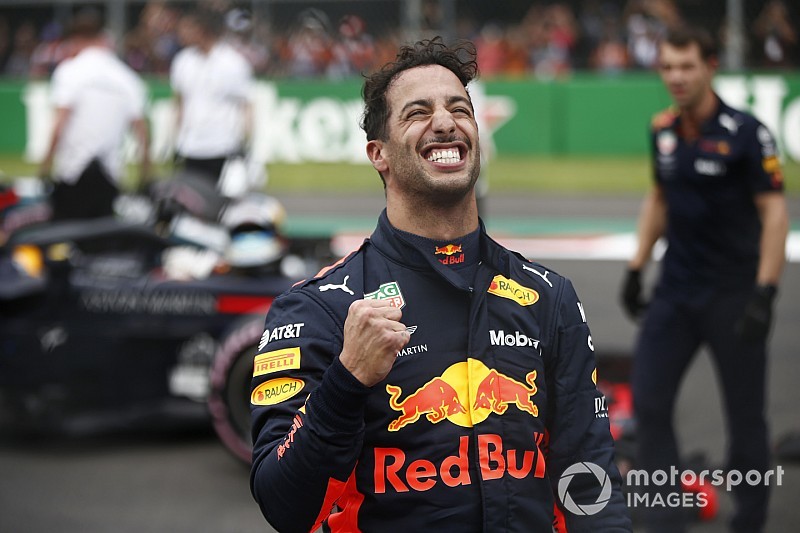 Ricciardo verslaat Verstappen op valreep voor pole-position in Mexico