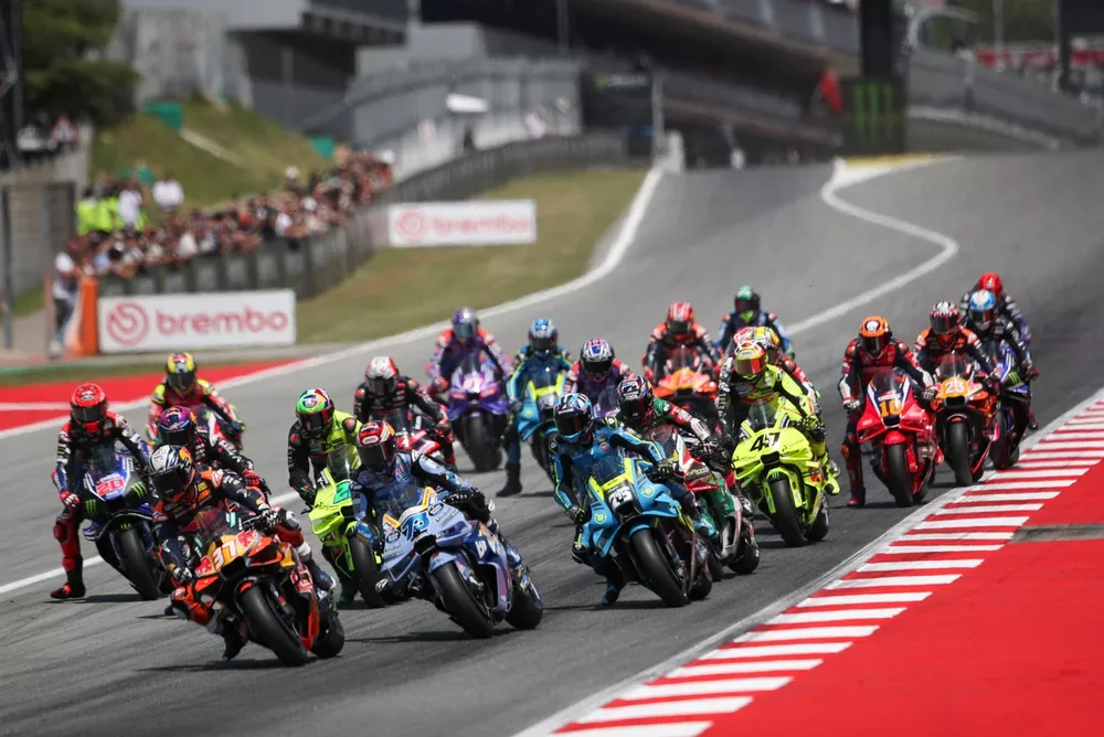 Le d&eacute;part de la course