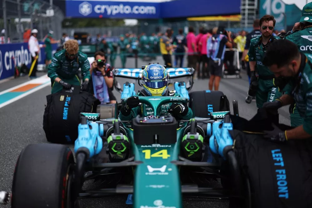 Fernando Alonso, Aston Martin Racing
