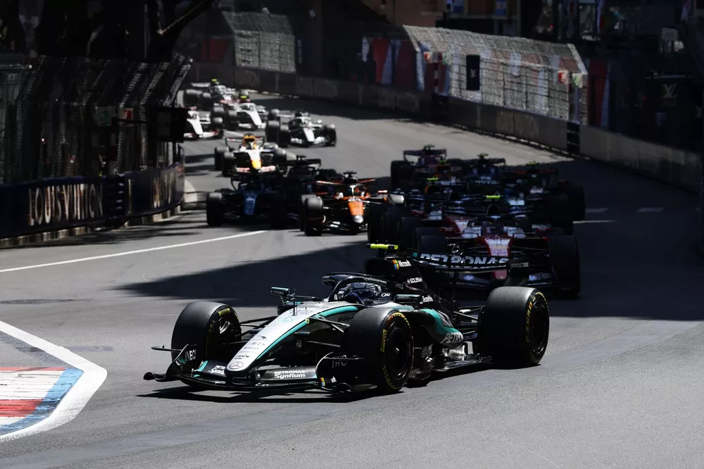 Andrea Kimi Antonelli, Mercedes, Lewis Hamilton, Ferrari