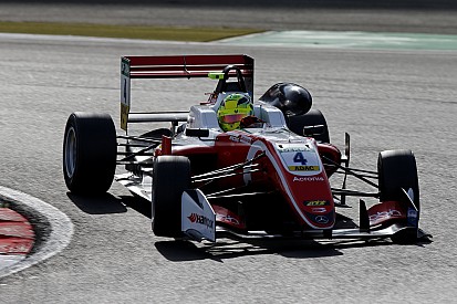 F3 Nurburgring: Schumacher 3'te 3 yaptı, Ticktum'la arada 3 puan kaldı