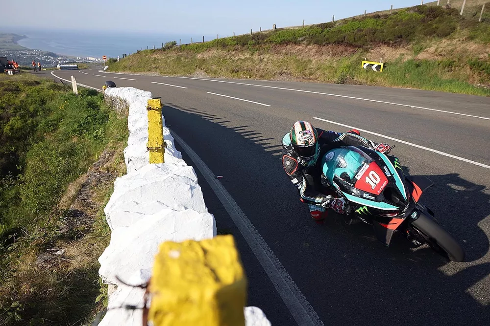 Peter Hickman, Superstock