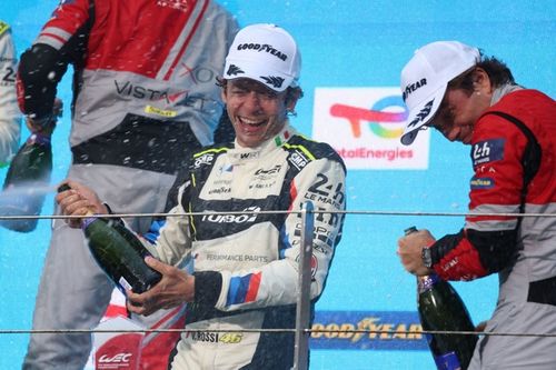 WEC: Multicampeão da MotoGP, Valentino Rossi irá pilotar a BMW LMDh em teste de novatos no Bahrein