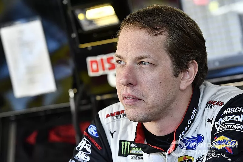  Brad Keselowski, Team Penske, Ford Mustang Discount Tire