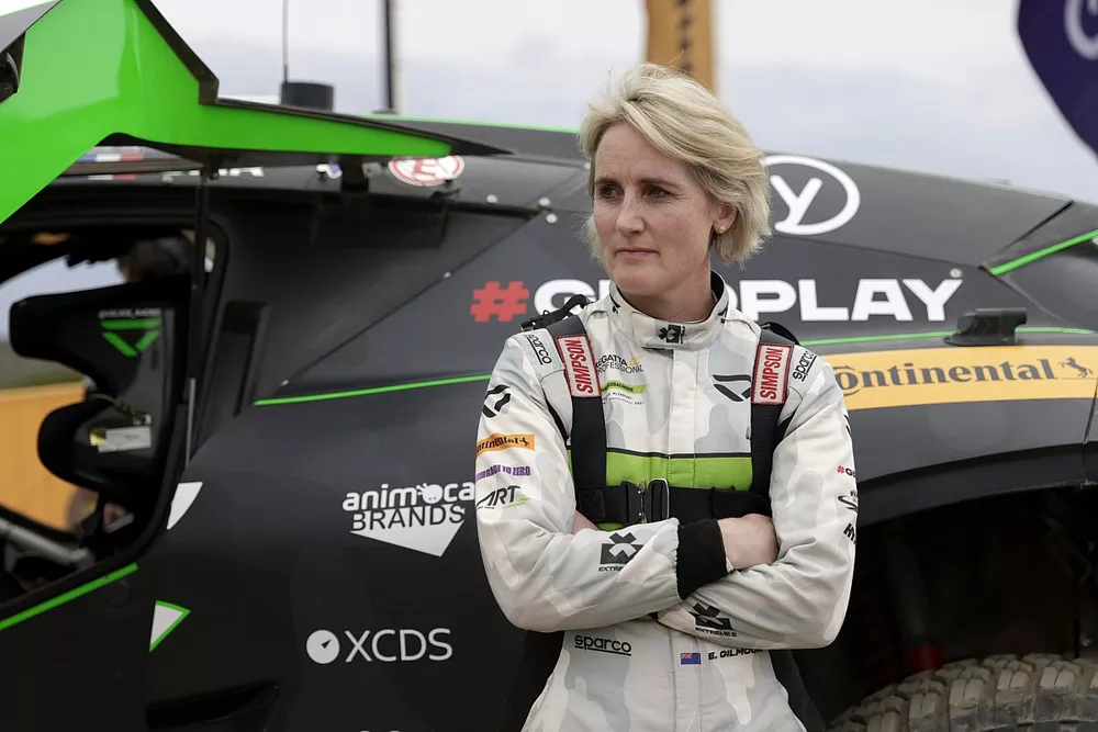 Emma Gilmour, Veloce Racing 