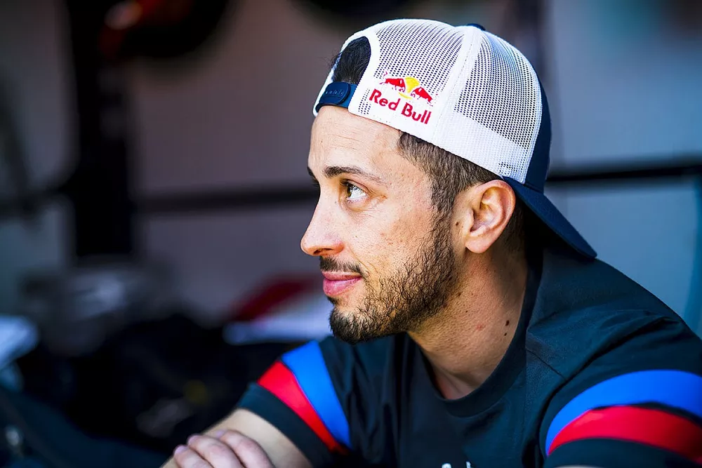 Andrea Dovizioso s'entra&icirc;ne en motocross
