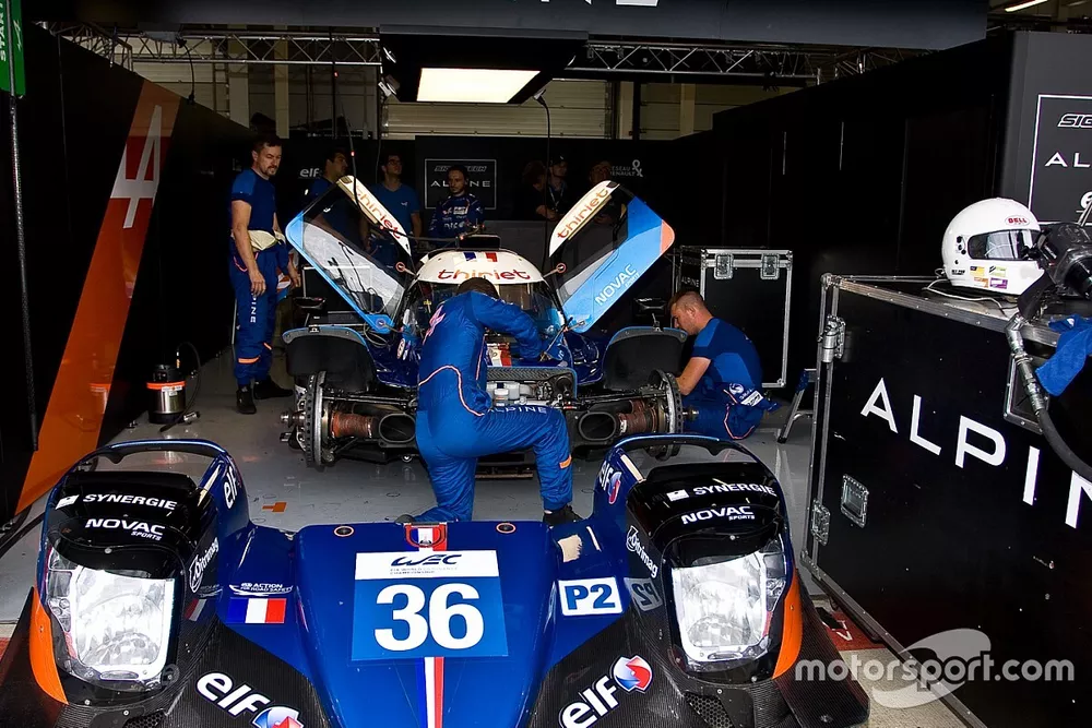 #36 Signatech Alpine Elf Alpine A470 - Gibson: Andre? Negra?o, Pierre Ragues, Thomas Laurent