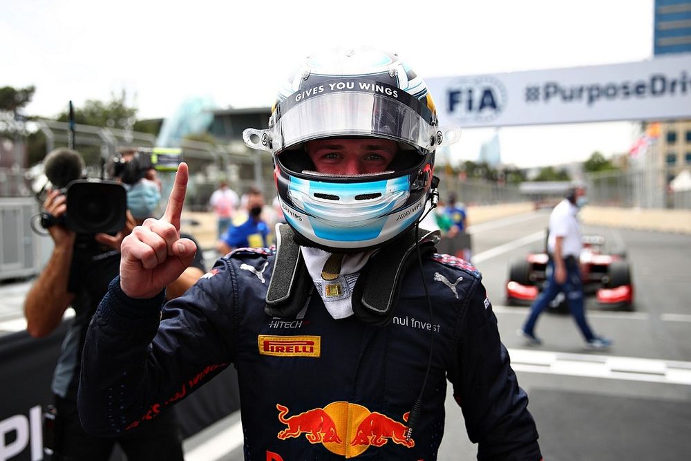 Ganador Juri Vips, Hitech Grand Prix