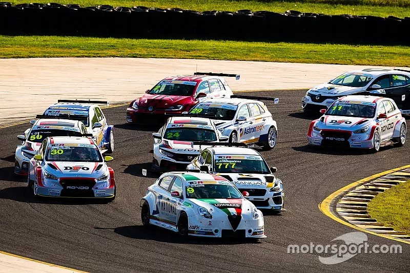 Dylan OKeeffe, Ashley Seward Motorsport Alfa Romeo Giulietta