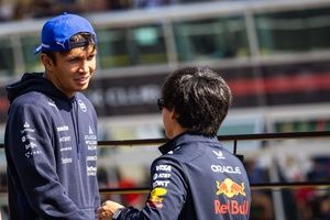 Albon empatiza e intenta ayudar a Tsunoda a salir de su bache en Red Bull