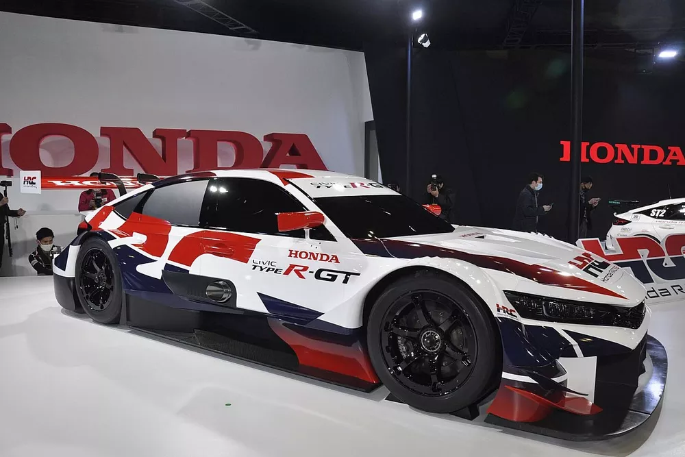 Honda Civic Type R unveiled for 2024 SUPER GT season