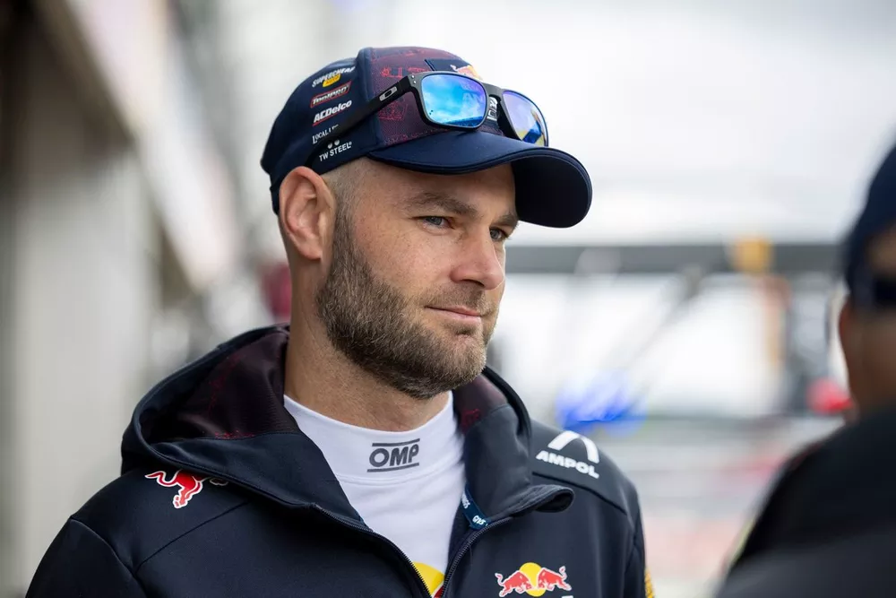 Shane van Gisbergen, Triple Eight Race Engineering Chevrolet Camaro ZL1
