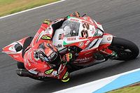 Savadori da la sorpresa y lidera los libres del WorldSBK en Australia