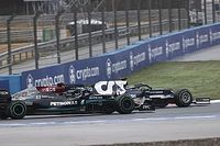 Tsunoda: "Quer&iacute;a mantener detr&aacute;s a Hamilton tanto como pudiera"