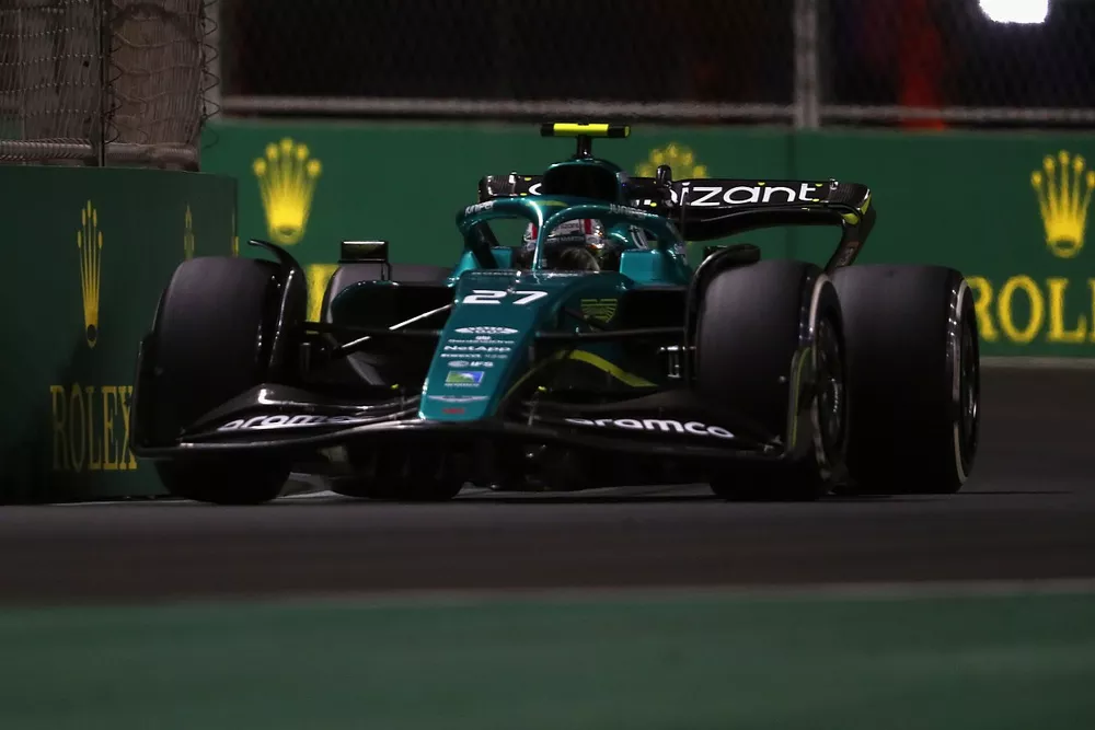 Nico Hulkenberg, Aston Martin AMR22