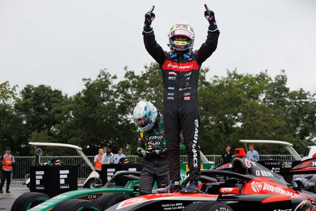 岩佐歩夢、雨中のレース制しSF初優勝。逆転王座に向けランキング