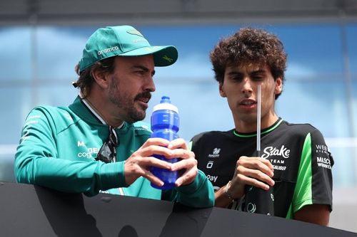 Bortoleto aponta Alonso como responsável por chegada à F1: "Não sei se estaria aqui"