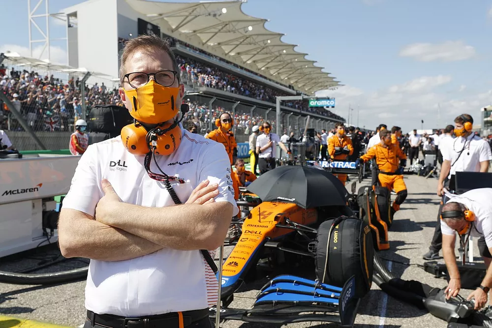 Andreas Seidl, team principal, McLaren, sur la grille
