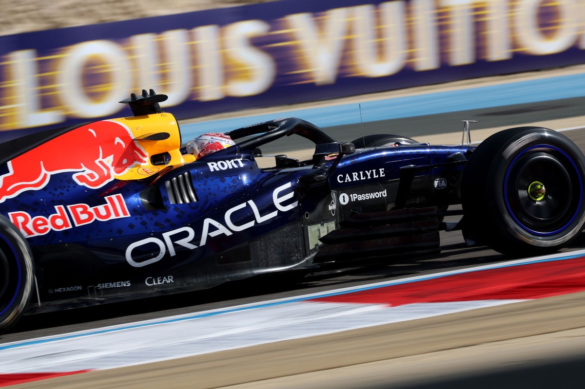 Verstappen persiste et signe : "Ça n'aide pas à rester en F1"